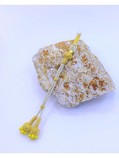 Büyüleyici Uyum: Gümüş Yaldız Kombin Boncuk Detaylı Tesbih Püskülü