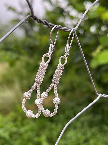 Dorika Boncuk Detaylı Gümüş Kazaziye Küpe