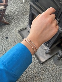 Dorika Boncuk Detaylı Iki Zincirli Altın Gümüş Rengi Kombinli Gümüş Bileklik