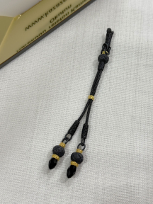 Gümüş Kazaziye Siyah ve Altın Rengi Kombinli Siyah Taşlı İkili Tesbih Püskülü