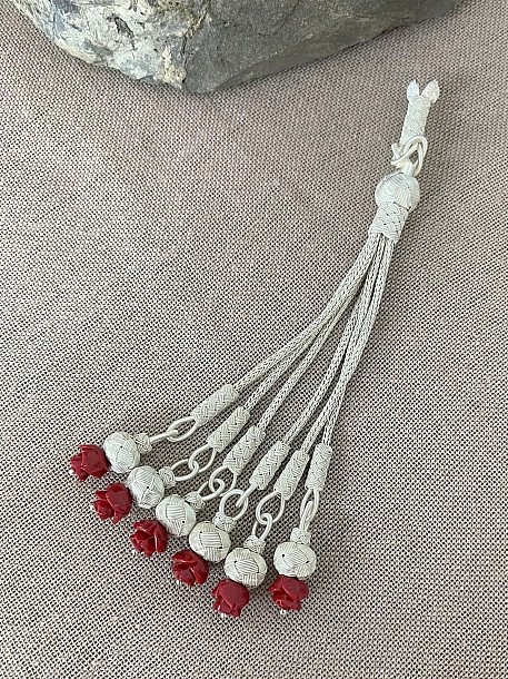 Gümüş Kazaziye El Örgüsü Gül Detaylı Altı Sallantılı Tesbih Püskülü