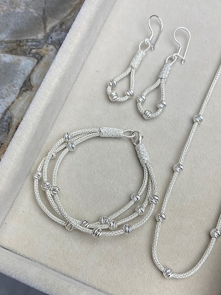 Gümüş Kazaziye Gümüş Rengi Dorika Üçlü Set- Kolye, Küpe Ve Bileklik
