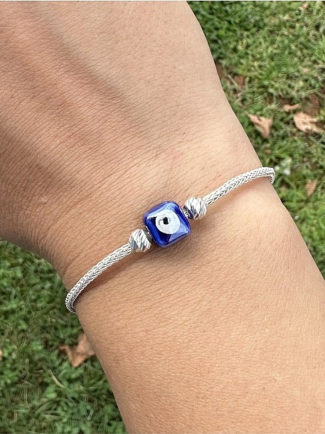 Gümüş Kazaziye Nazar Boncuklu ve Dorika Detaylı Bileklik