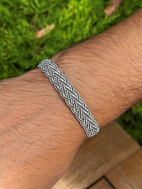 Gümüş Kazaziye Siyah Beyaz El Örgüsü Geniş Bileklik Bıl2009