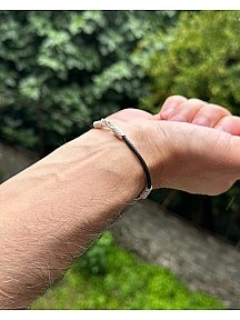 Gümüş Kazaziye Siyah Beyaz Zincir Örgü Detaylı Bileklik