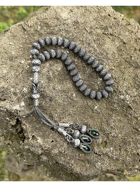 Gümüş Kazaziye Üç Sallantılı Renkli Zirkon Taş Detaylı El Örmesi Bilek Boy Tespih 9x8mm