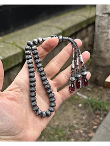 Gümüş Kazaziye Üç Sallantılı Renkli Zirkon Taş Detaylı El Örmesi Bilek Boy Tespih 9x8mm