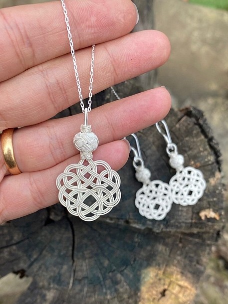 Gümüş Kazaziye Üç Sıralı Aşk Düğümü Kolye Küpe Set Set04, One Size