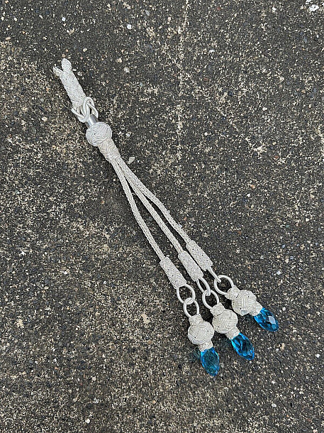 Gümüş Kazaziye Zirkon Taş Detaylı Üç Sallantılı Tesbih Püskülü