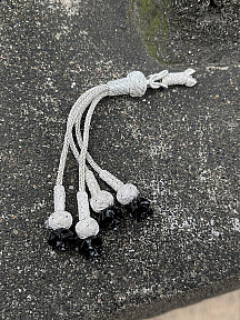 Renkli Gül Detaylı Dört Sallantılı Gümüş Kazaziye El Örmesi Dörtlü Tesbih Püskülü - Trabzon İşçilik