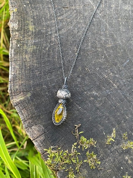 Sarı Taşlı Oksitli Gümüş Kazaziye Kolye