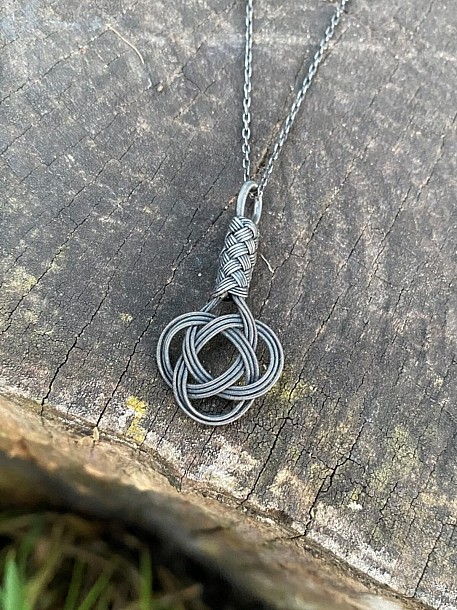 Şems Düğümü Oksitli Gümüş Kazaziye Kolye