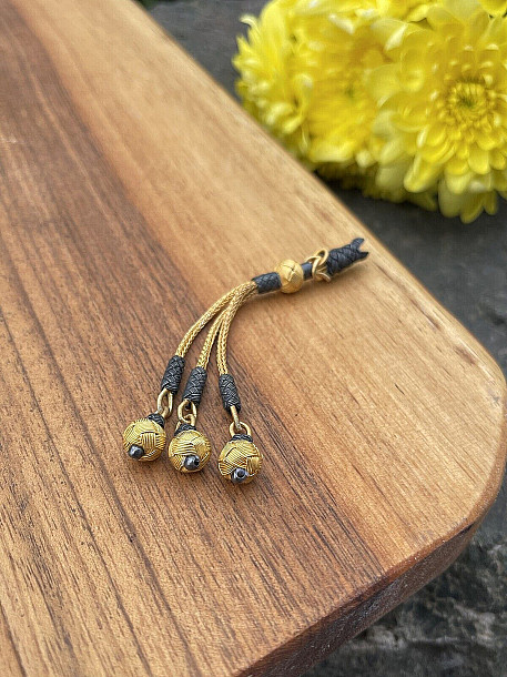 Geleneksel Model Üçlü Siyah Altın Renk Kombinli Gümüş Tesbih Püskülü